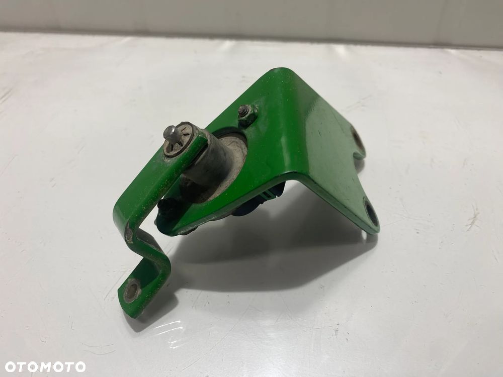MOCOWANIE CZUJNIKA TLS POZYCJI JOHN DEERE 7930 AL113843, R237716, R243271 - 3