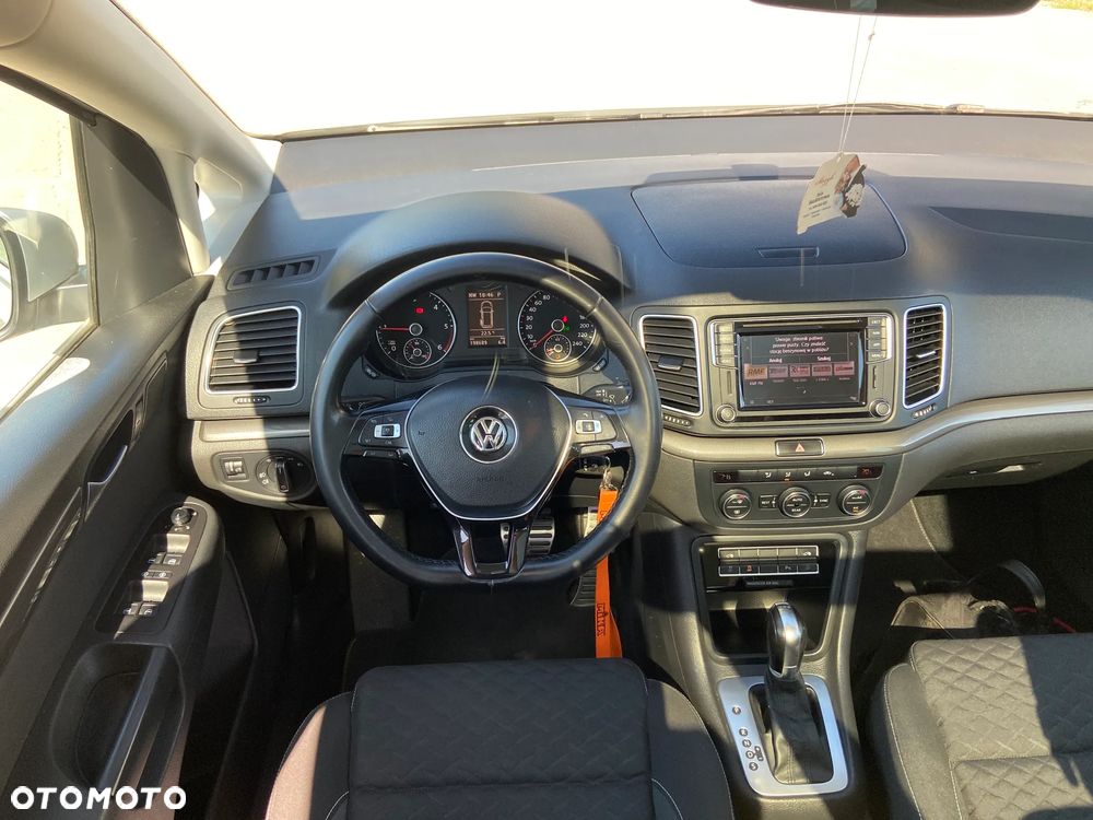 Volkswagen Sharan 2.0 TDI DSG (BlueMotion Technology) Highline - 15
