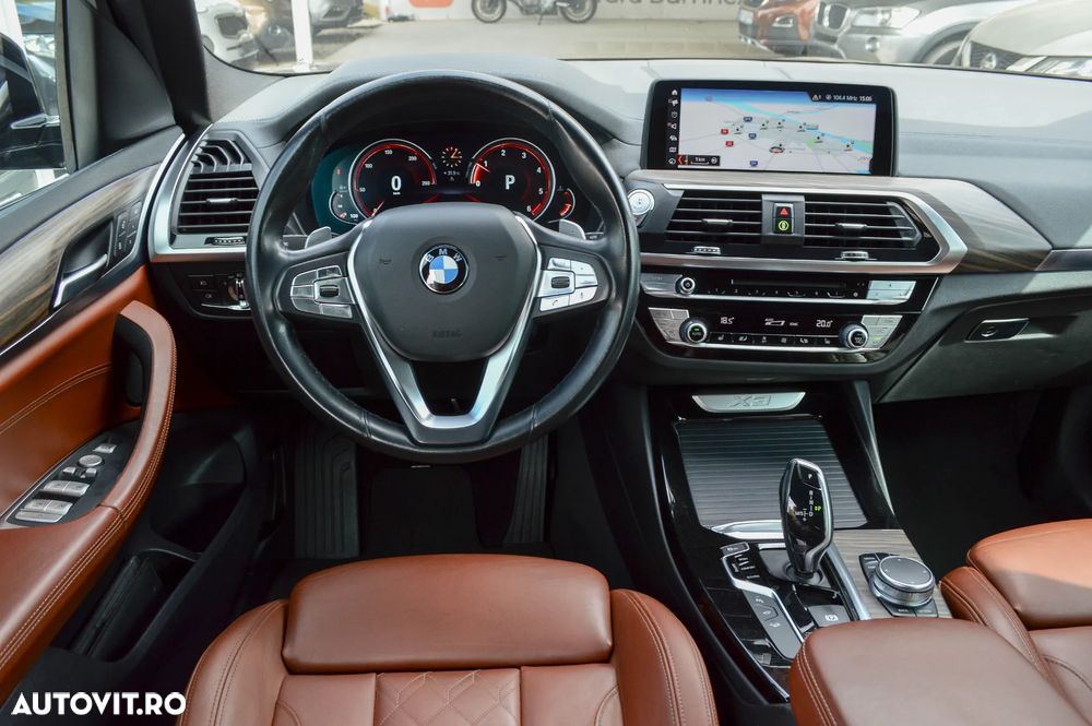 BMW X3 xDrive20d AT Luxury Line - 27