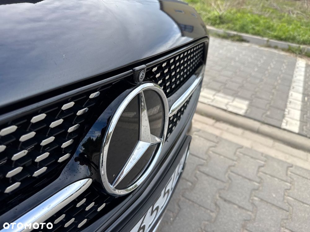 Mercedes-Benz Klasa E 200 4-Matic AMG - 33