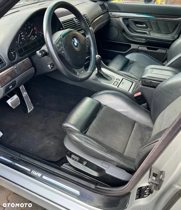 BMW Seria 7 735i L - 9