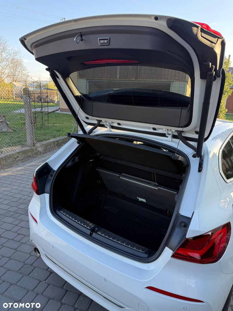BMW Seria 1 118i Luxury Line - 13