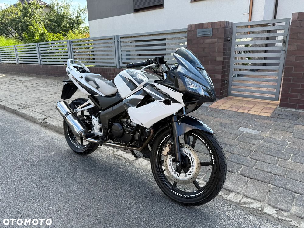 Honda CBR - 1