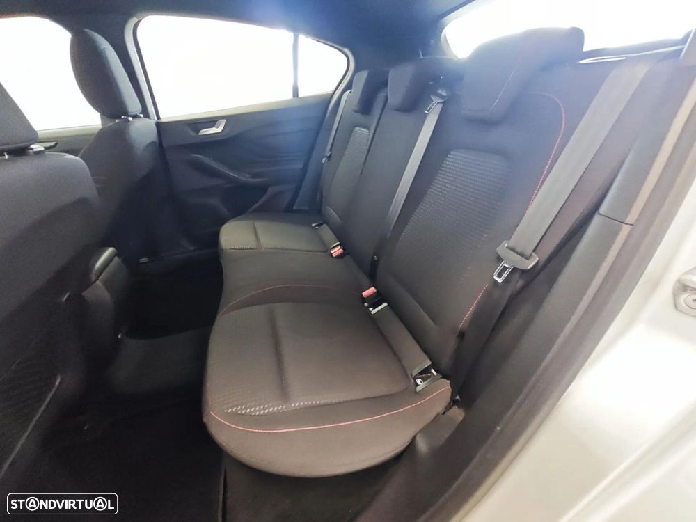 Ford Focus 1.0 EcoBoost ST-Line - 60