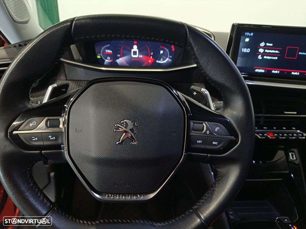 Peugeot 2008 PureTech 130 EAT8 Allure - 17