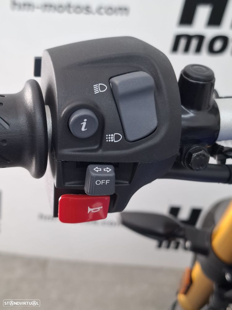 Triumph Speed Twin 400 - 9