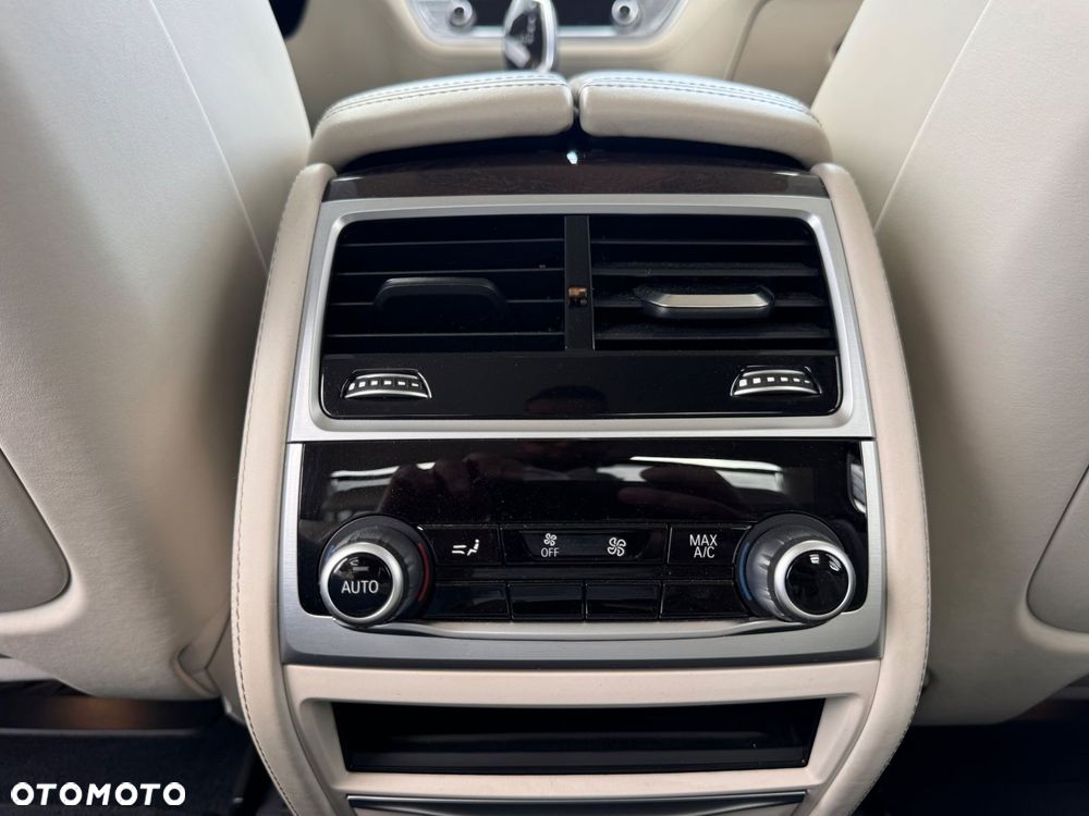 BMW Seria 7 - 25