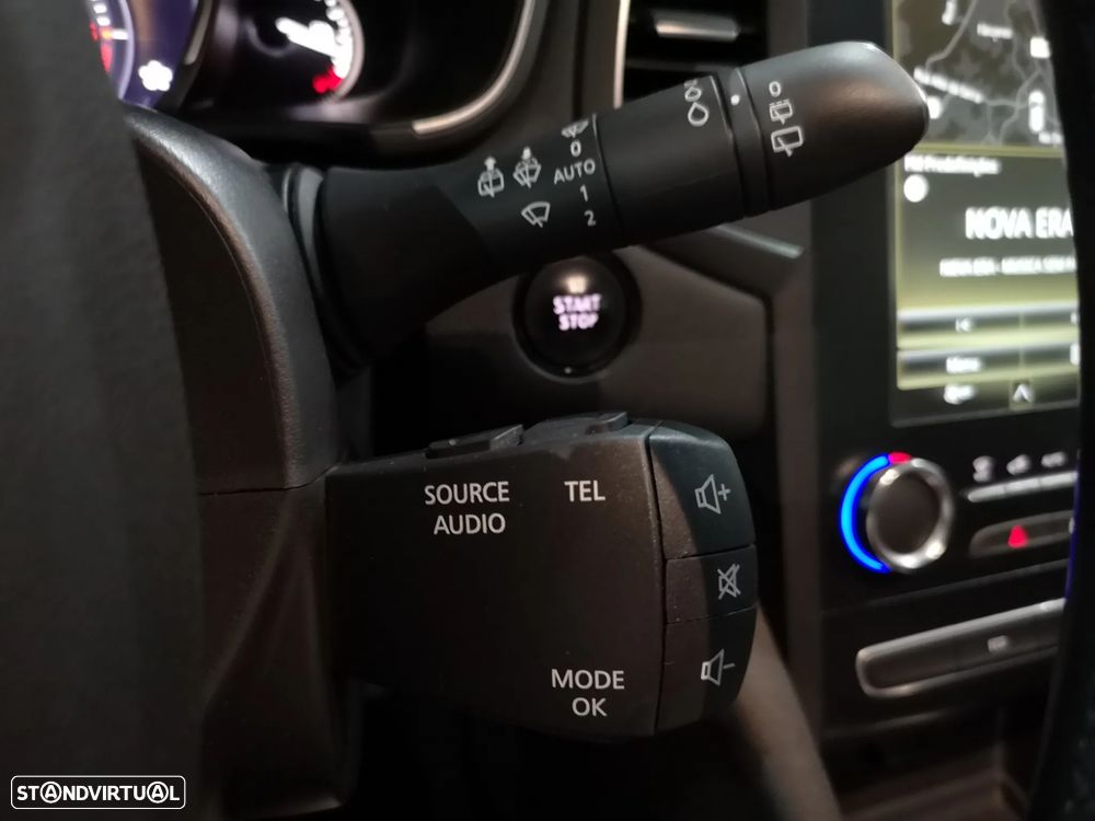 renault megane-sport-tourer ver-1-5-blue-dci-bose-edition-edc - 24