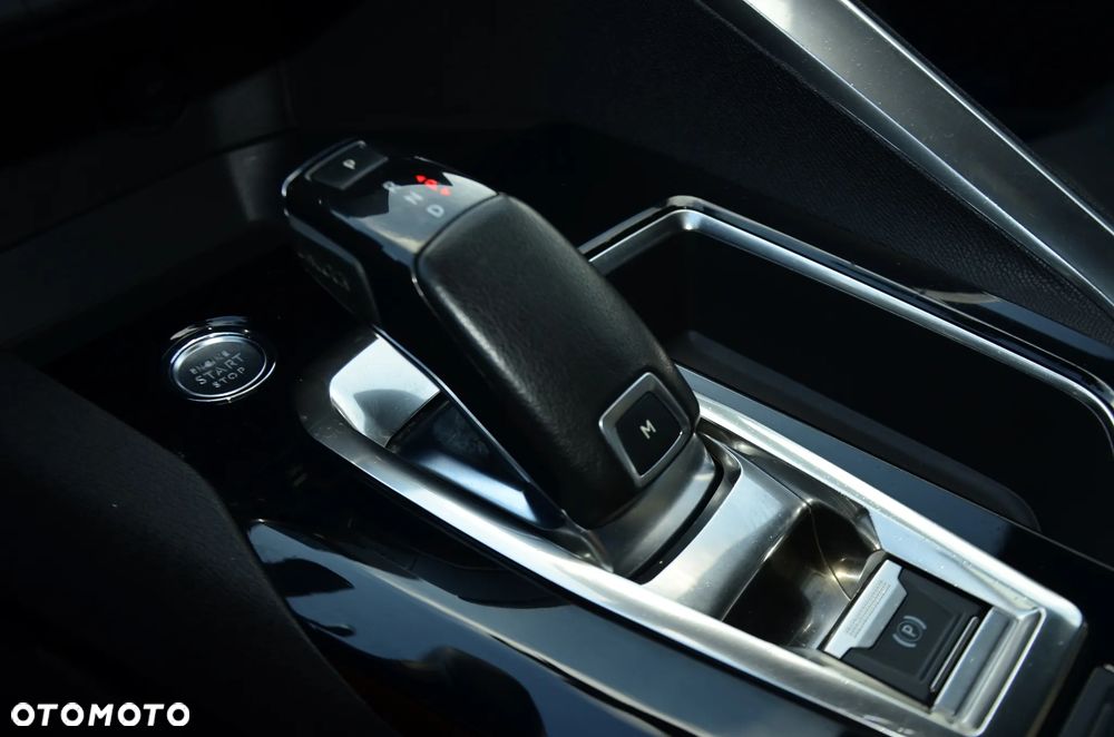 Peugeot 3008 1.2 PureTech GT S&S EAT8 - 34