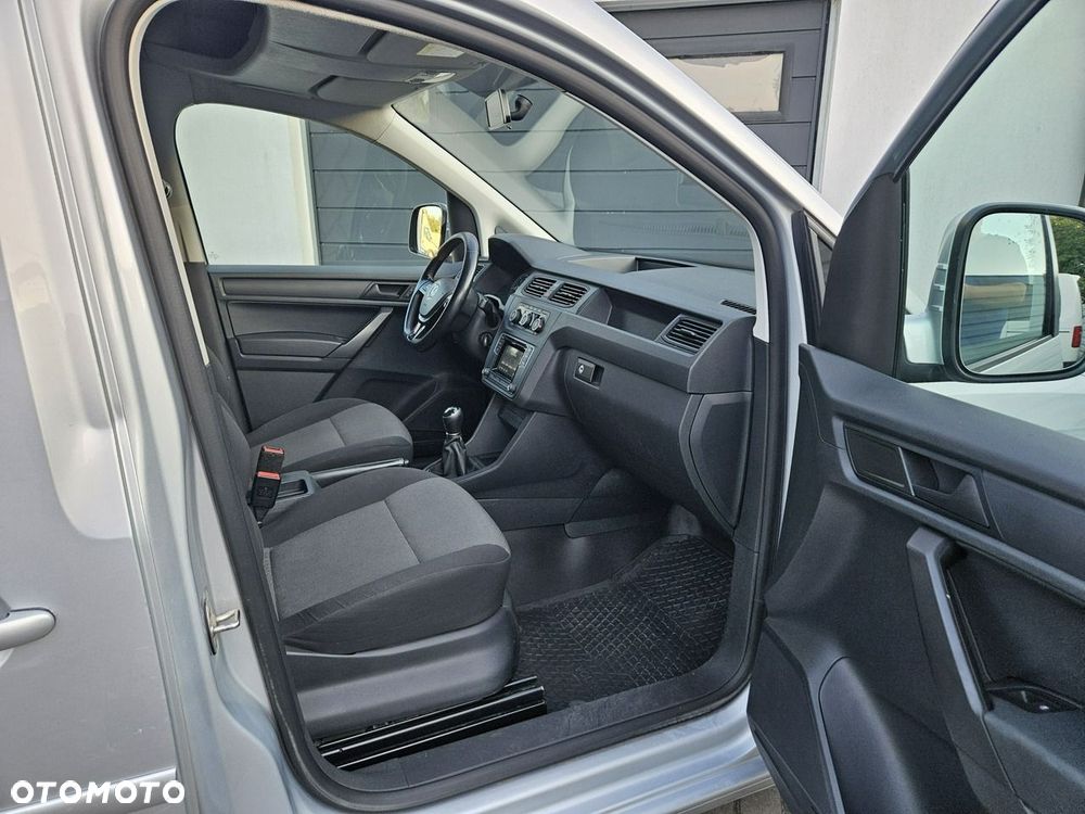 Volkswagen Caddy - 28