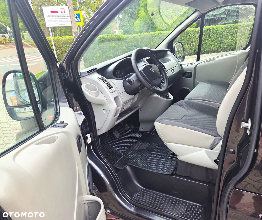 Renault Trafic - 13