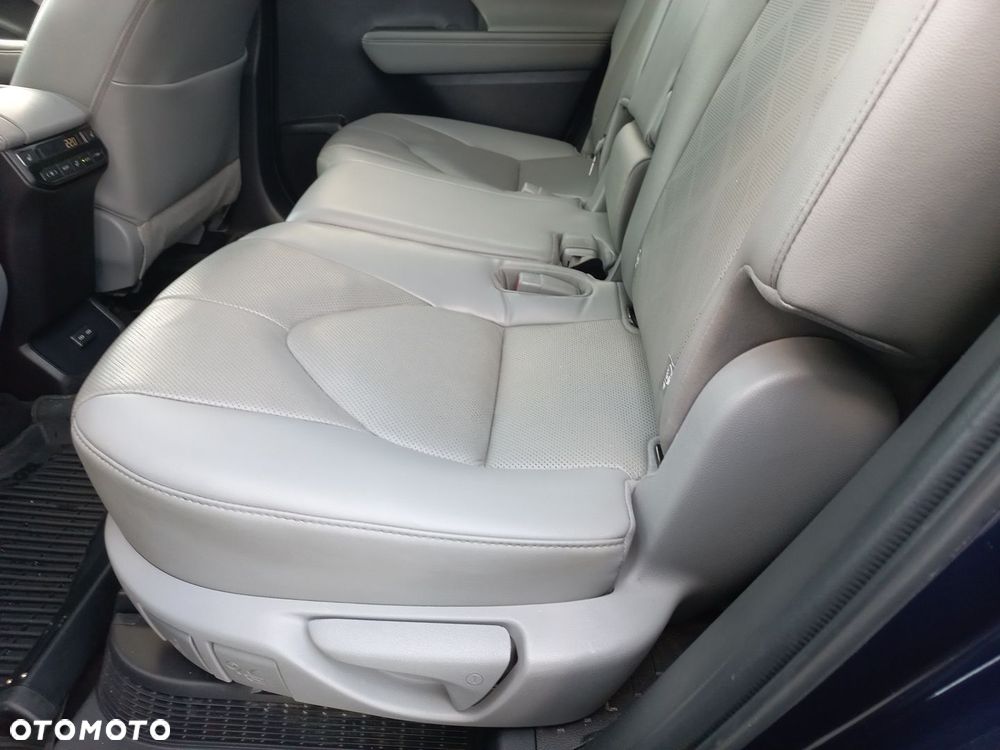 Toyota Highlander - 10