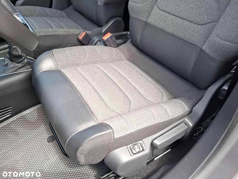 Citroën C3 1.2 PureTech Shine - 15