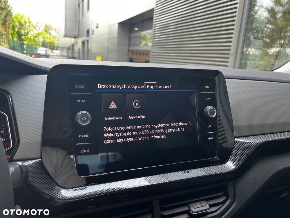 Volkswagen T-Cross - 17