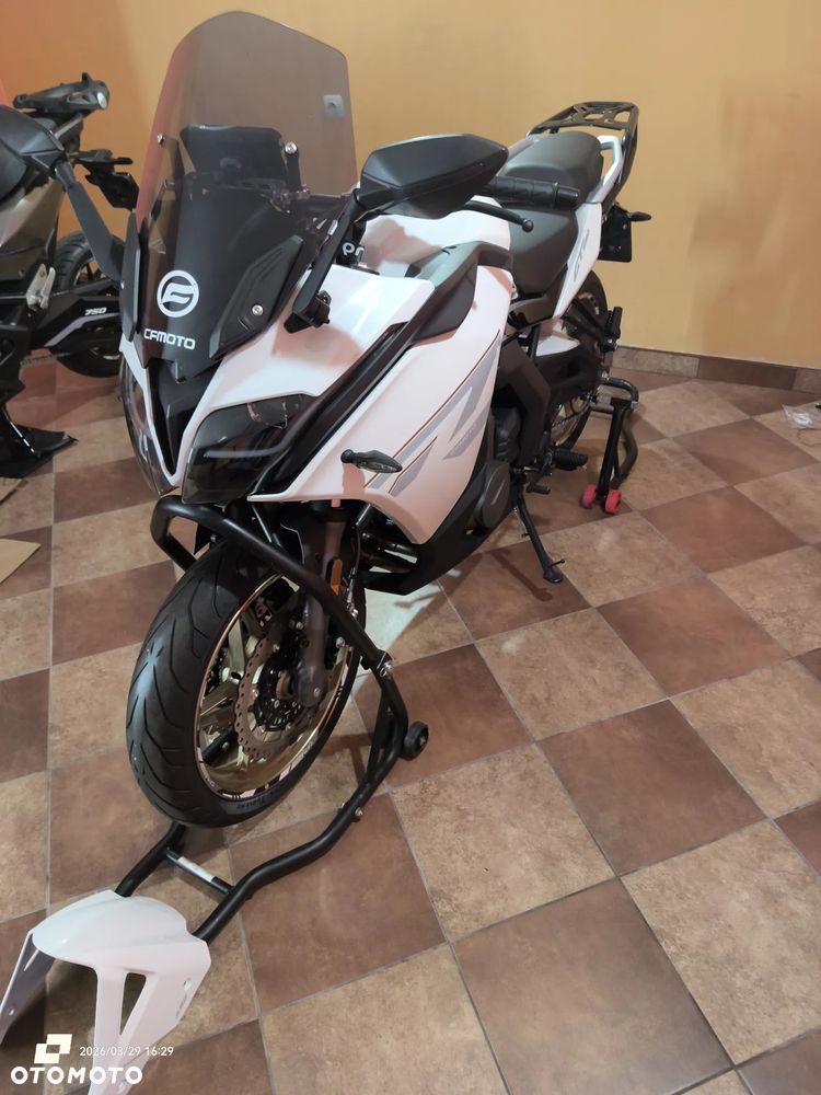 CFMoto 650 MT - 2
