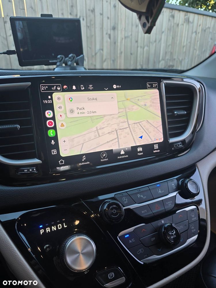 Chrysler Pacifica - 9