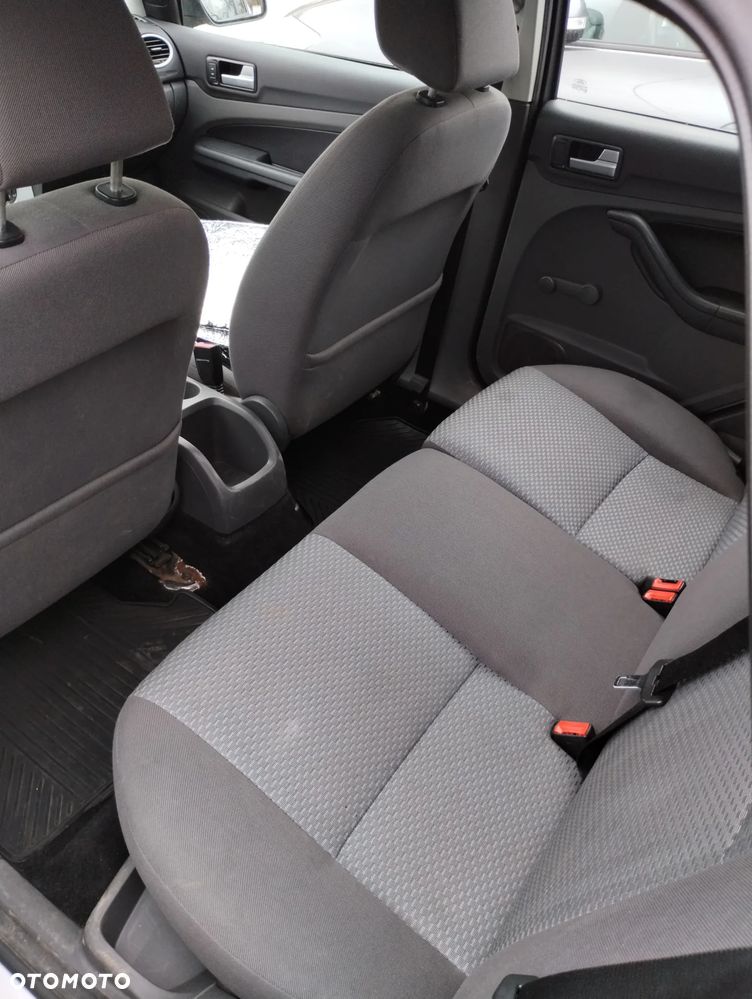 Ford Focus - 11