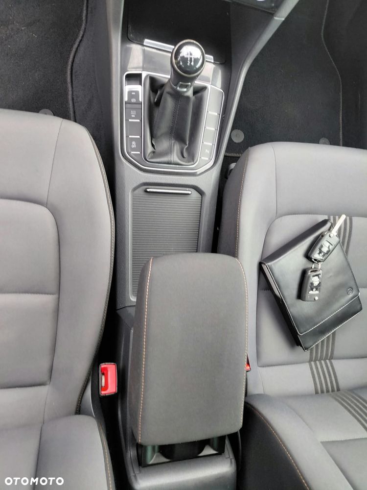 Volkswagen Golf Sportsvan SV 1.2 TSI BMT Trendline - 10
