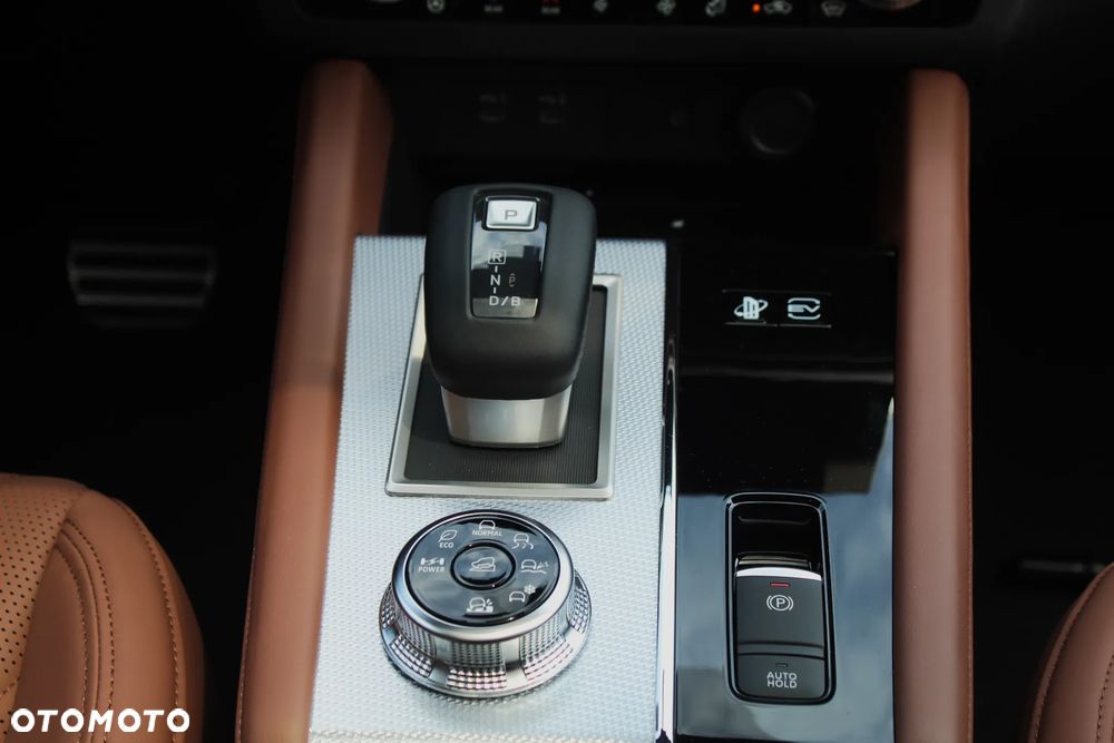 Mitsubishi Outlander Instyle Plus - 23