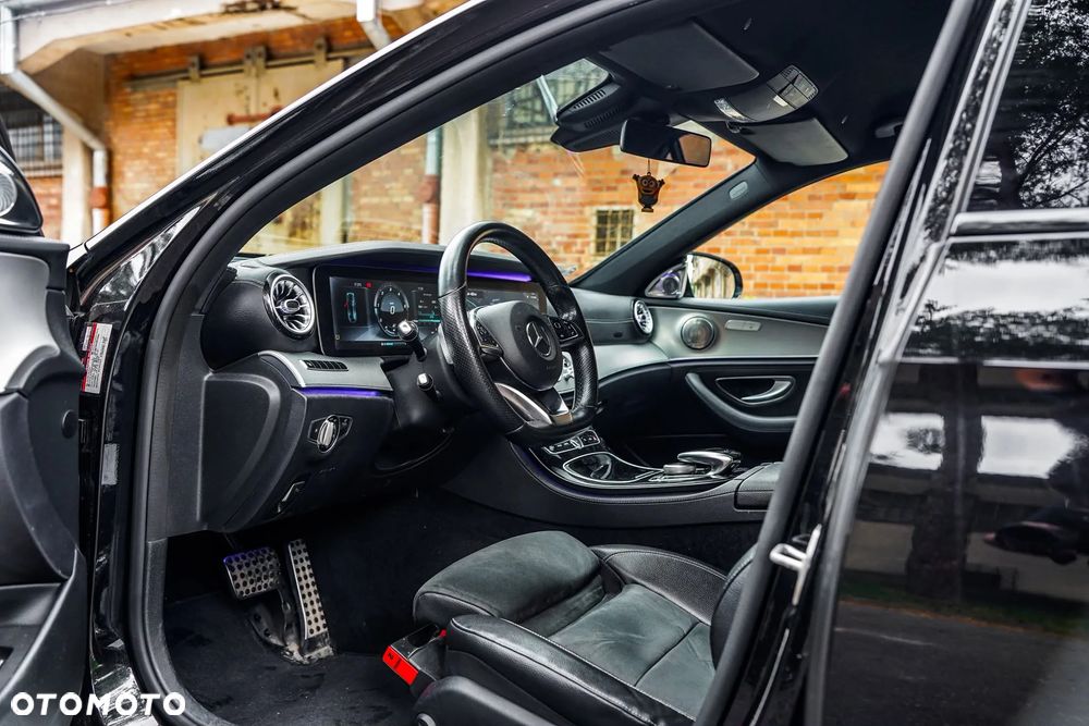 Mercedes-Benz Klasa E 220 d 9G-TRONIC - 22
