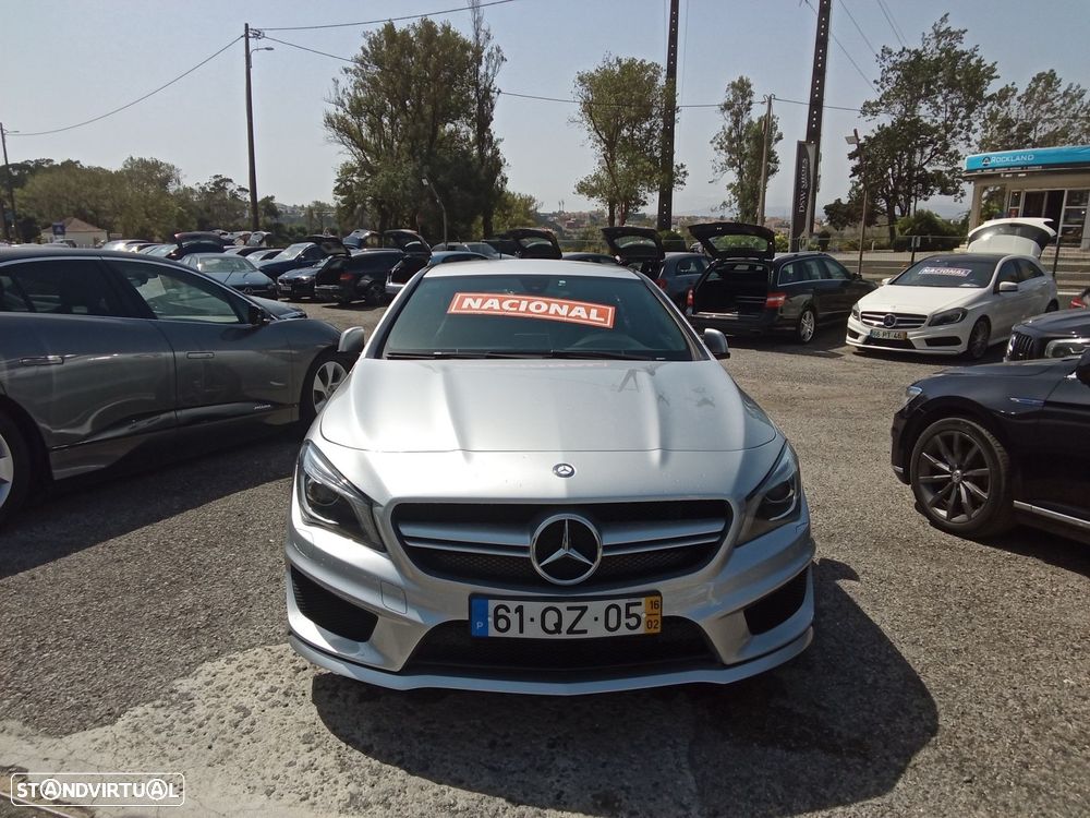 Mercedes-Benz CLA 180 d Shooting Brake AMG Line - 2