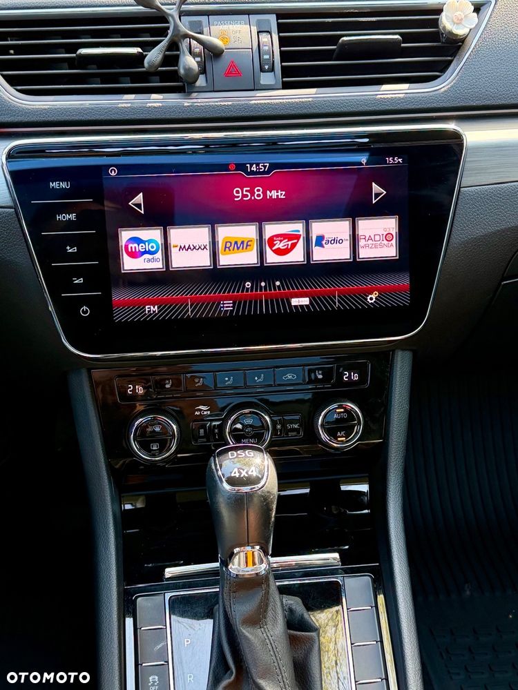 Skoda Superb 2.0 TDI DSG L&K - 31