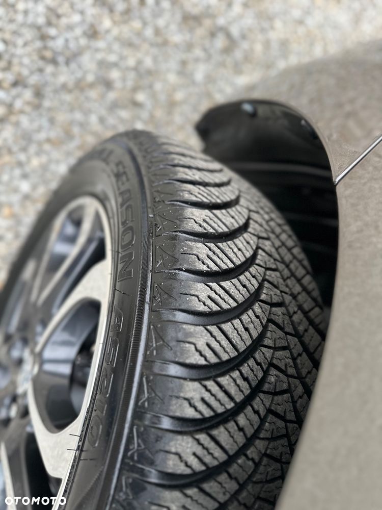 Mazda 2 SKYACTIV-G 90 KIZOKU - 34