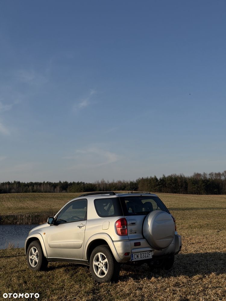 Toyota RAV4 - 8