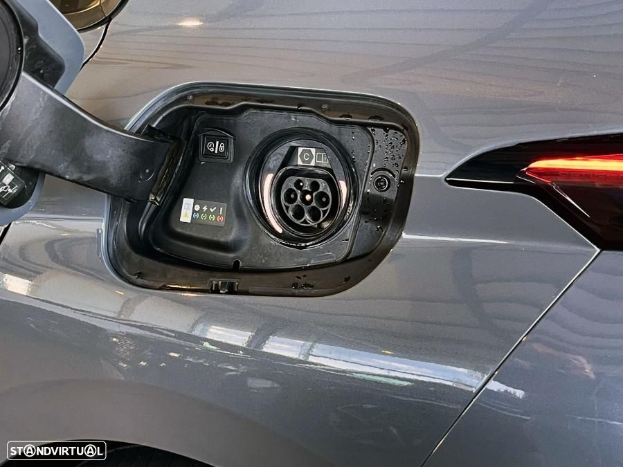 Peugeot 308 1.6 Hybrid GT Pack e-EAT8 - 8