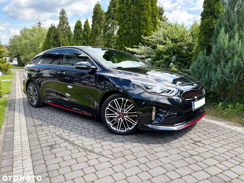 Kia ProCeed - 33