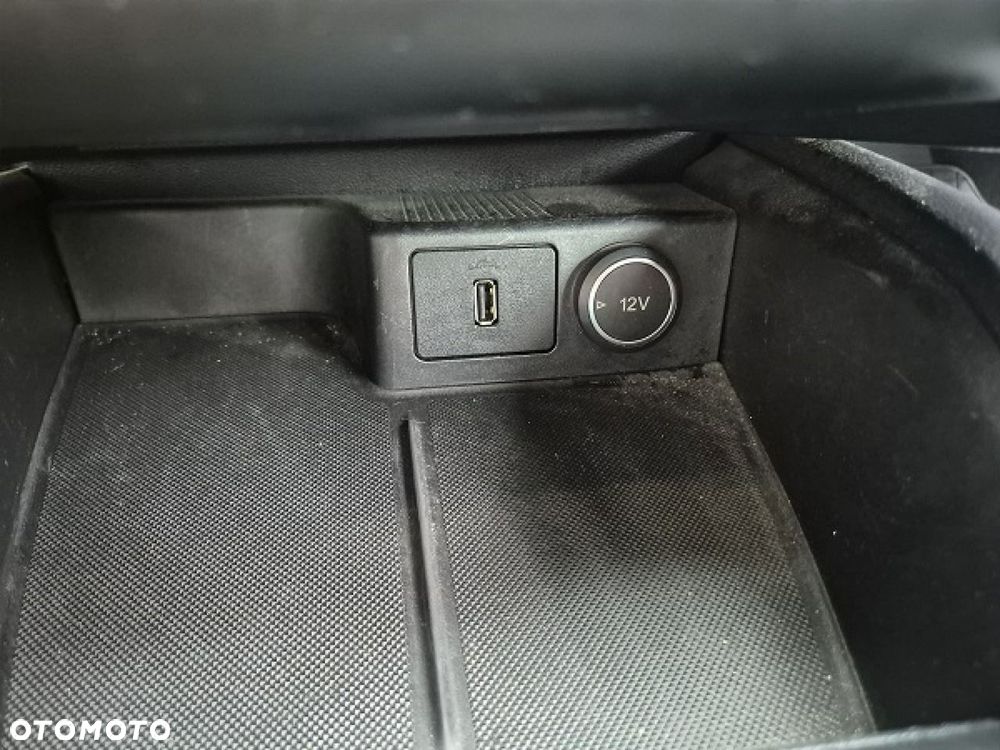Ford Focus 1.0 EcoBoost Start-Stopp-System TREND - 37