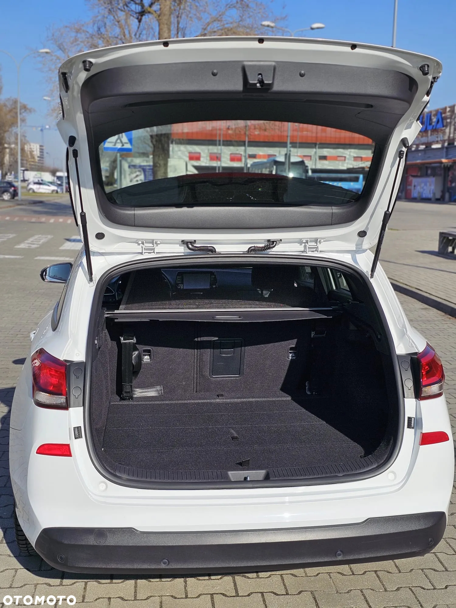 Hyundai i30 Kombi 1.4 T-GDI DCT Passion Plus - 19