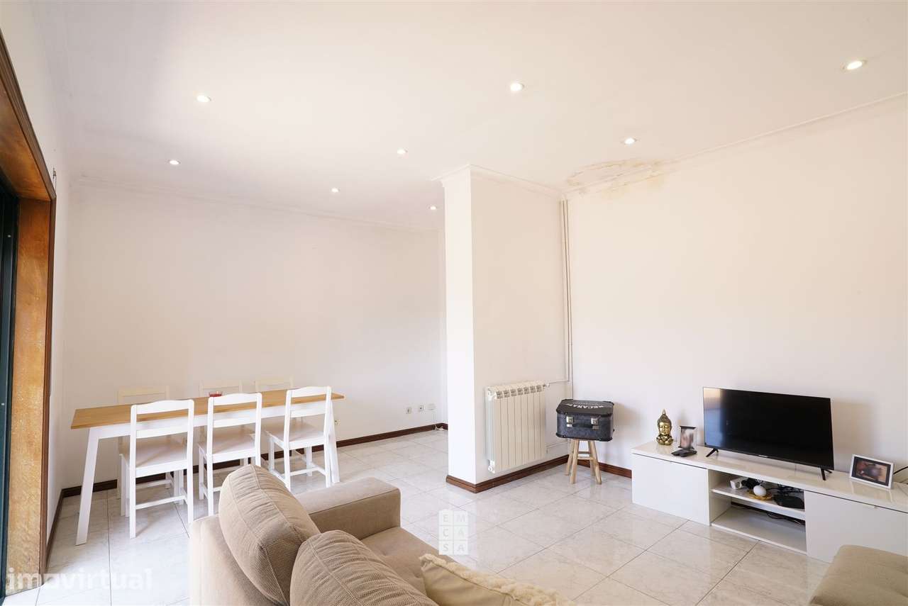 Apartamento T2 Venda em Nogueira do Cravo e Pindelo,Oliveira de Azeméi - Grande imagem: 4/21