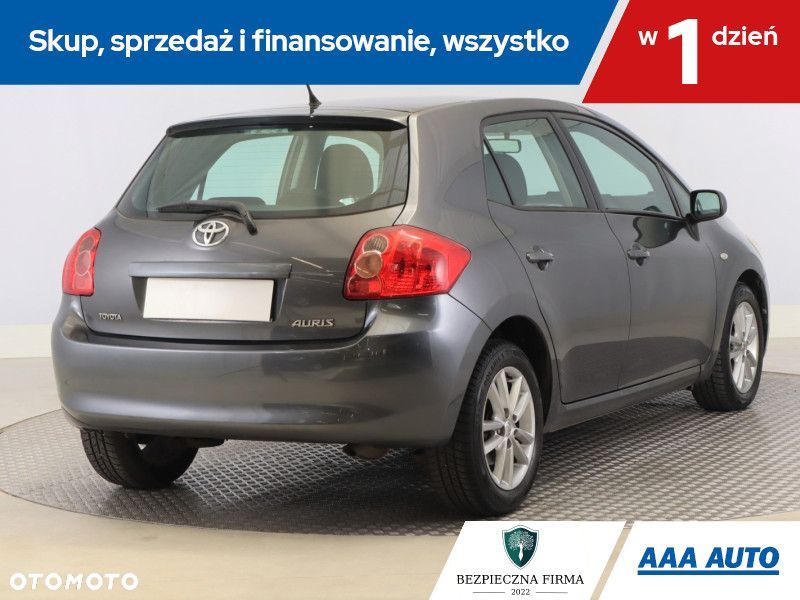 Toyota Auris - 7