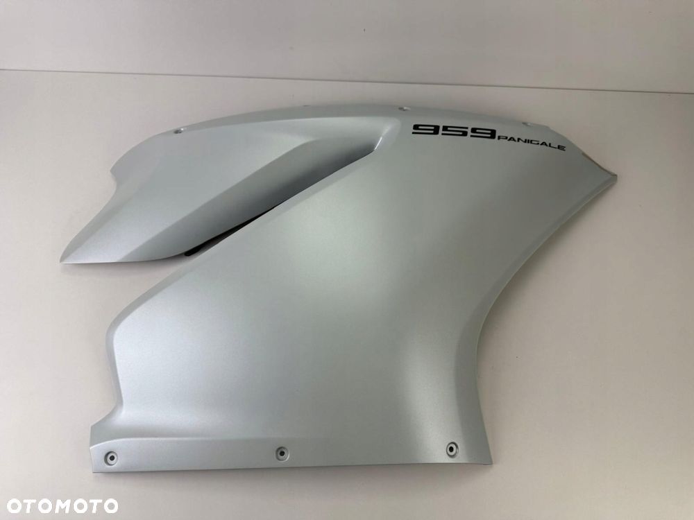 Prawa boczna owiewka bok Ducati Panigale 899 959 1099 1199 1299 - 1
