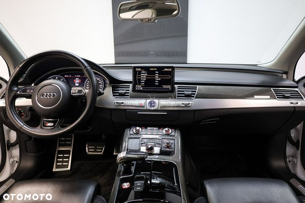 Audi S8 - 15