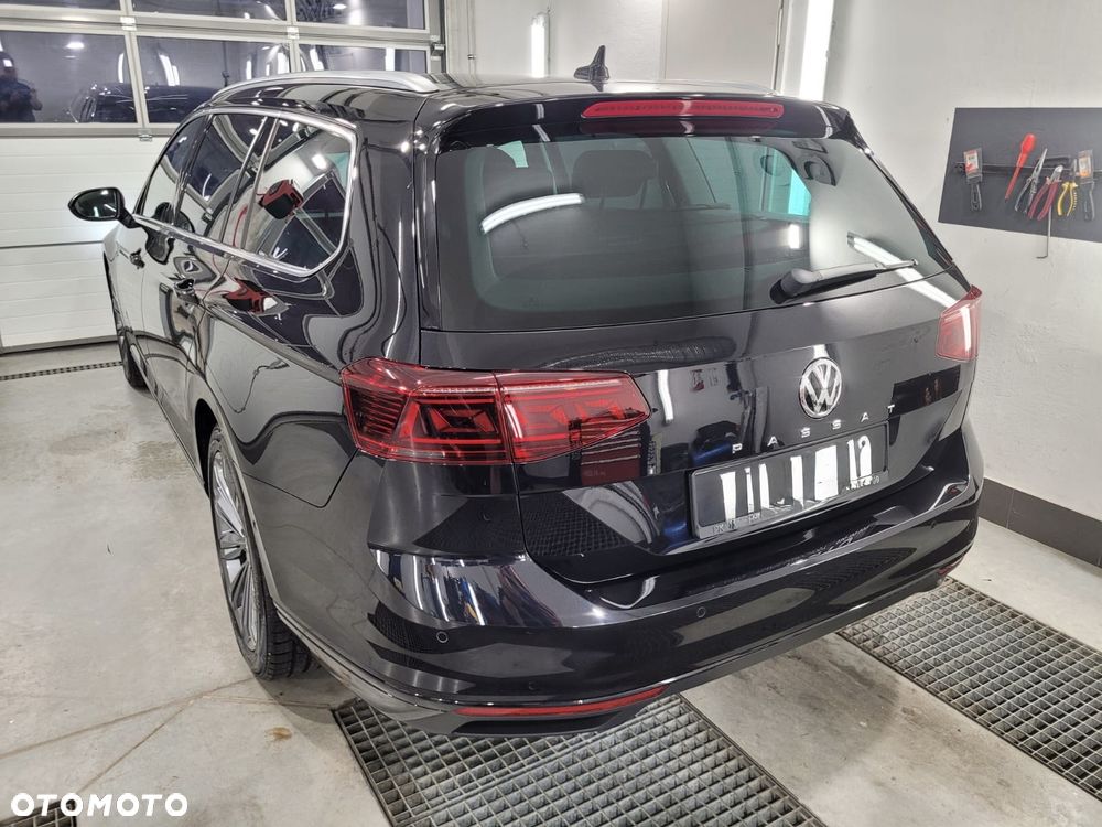 Volkswagen Passat 2.0 TDI Business DSG - 35
