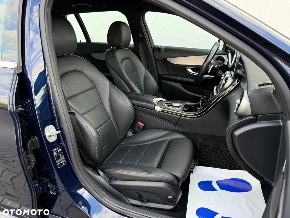 Mercedes-Benz Klasa C 200 d 9G-TRONIC AMG Line - 22