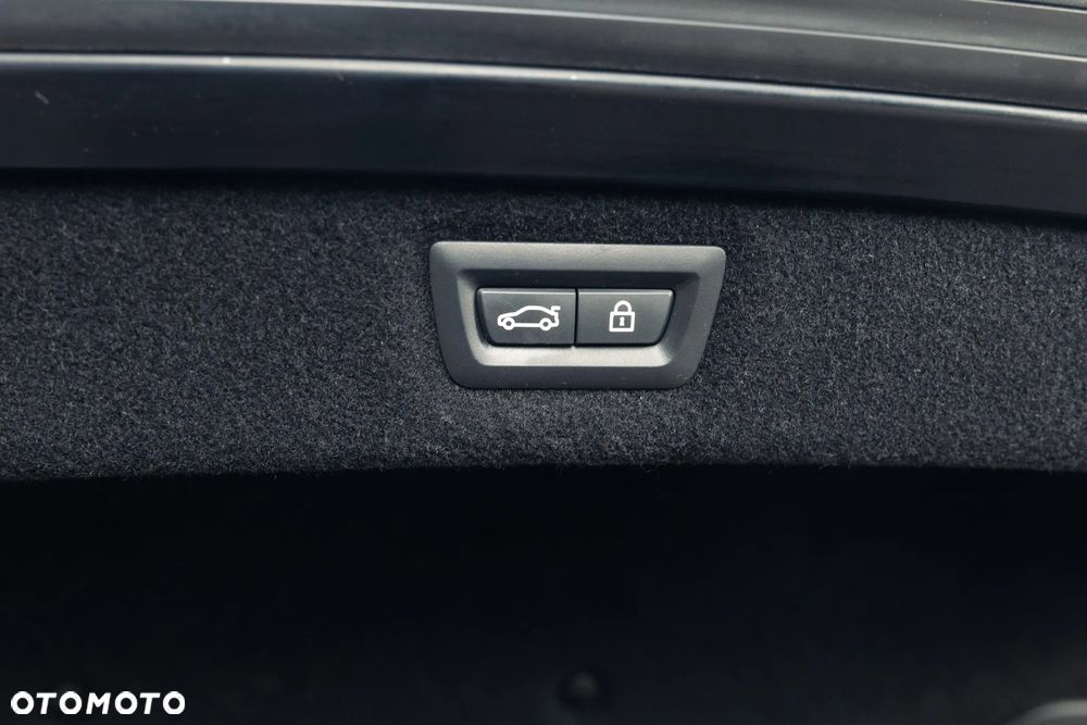 BMW Seria 8 - 9