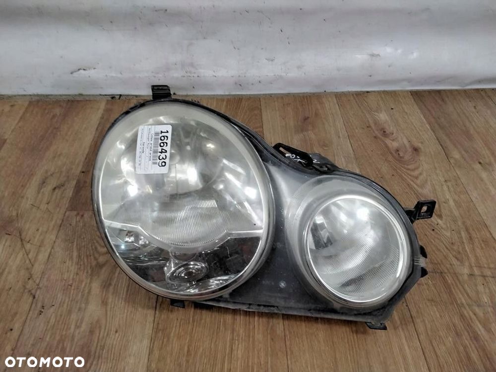volkswagen polo 4 lampa przód prawa - 1