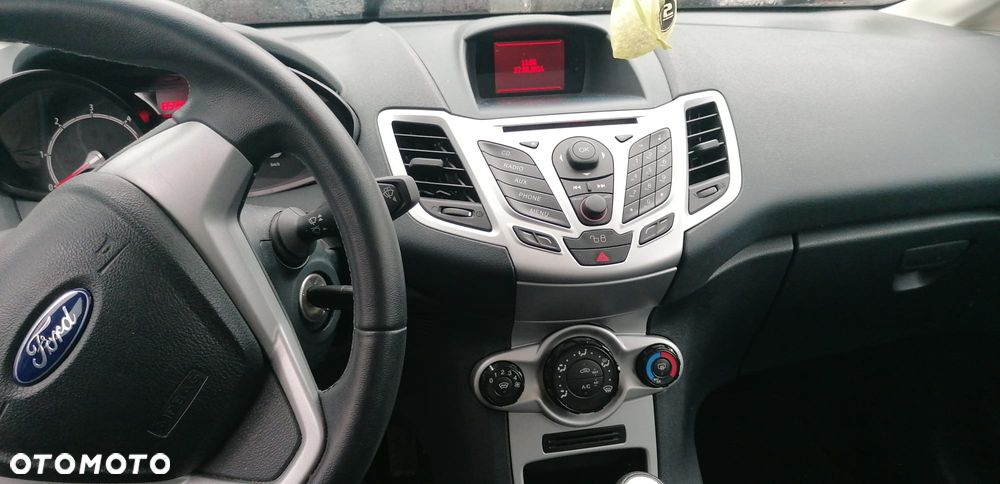 Ford Fiesta 1.6 TDCi DPF Gold X - 19