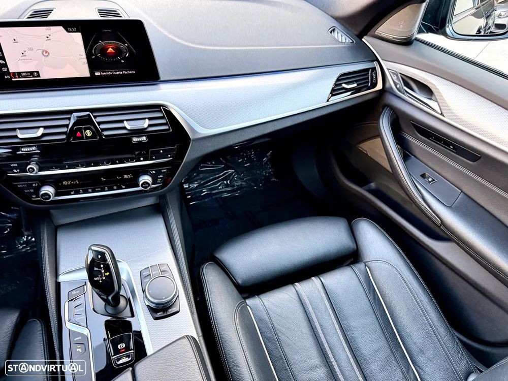 BMW 530 e iPerformance Pack M - 22