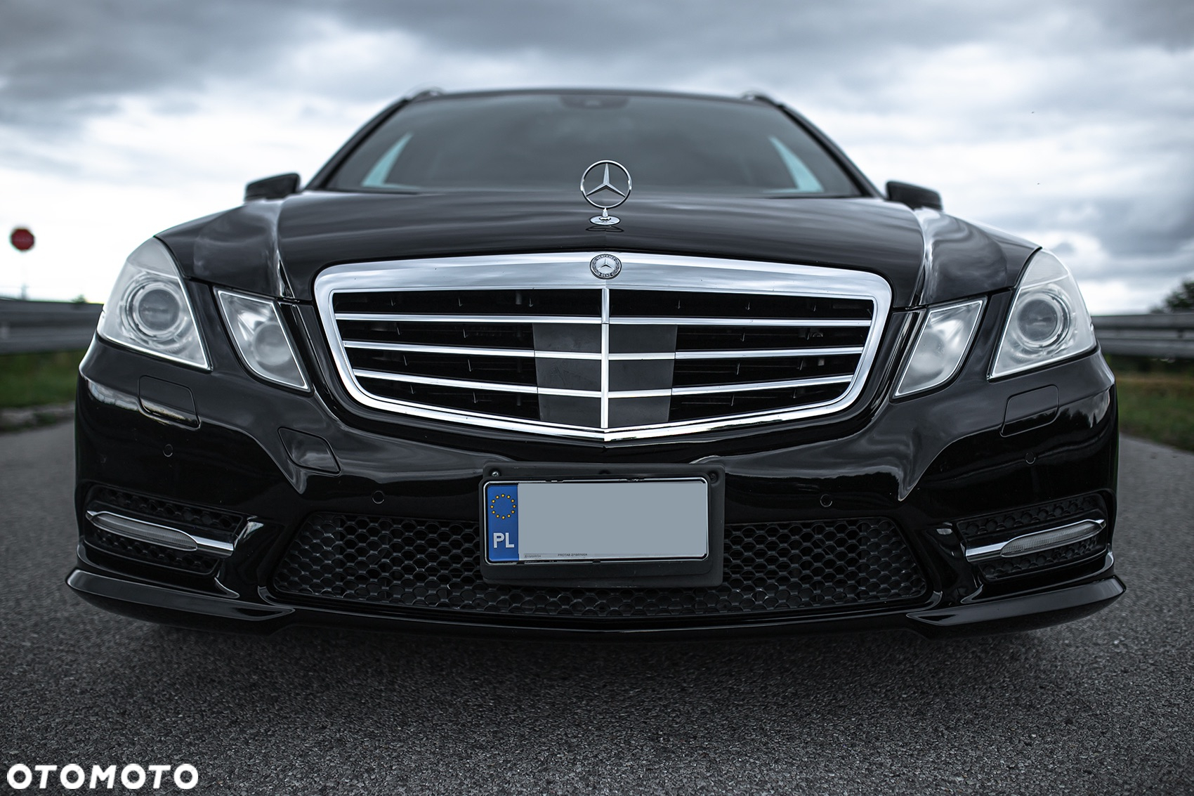 Mercedes-Benz Klasa E 500 T BlueEFFICIENCY 7G-TRONIC Avantgarde - 10