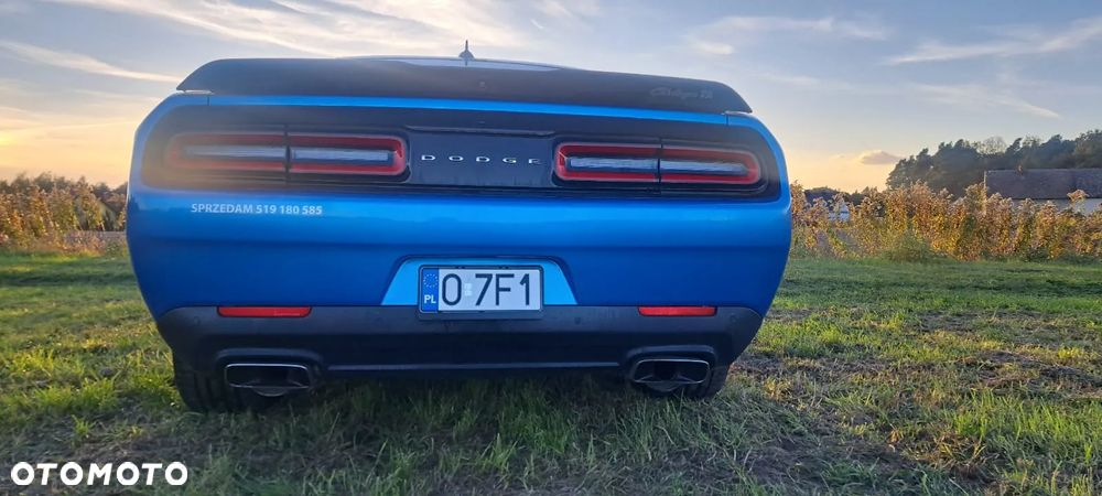 Dodge Challenger - 6