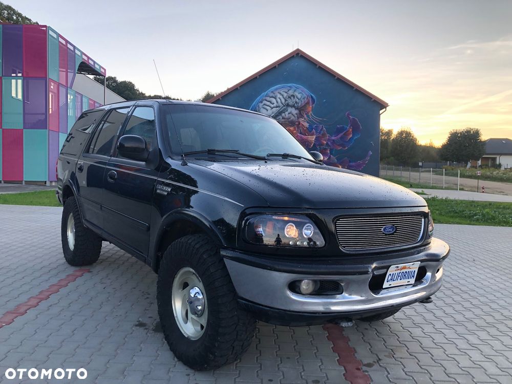 Ford Expedition - 8