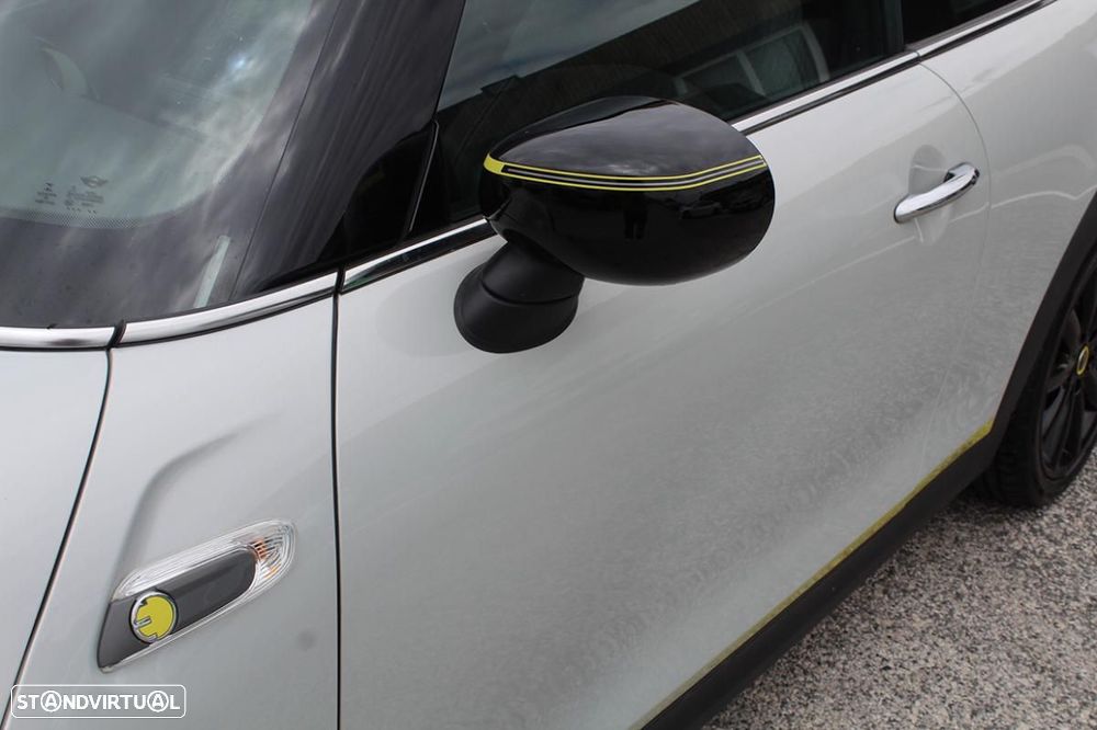 MINI 3 Portas Cooper SE Essential - 6