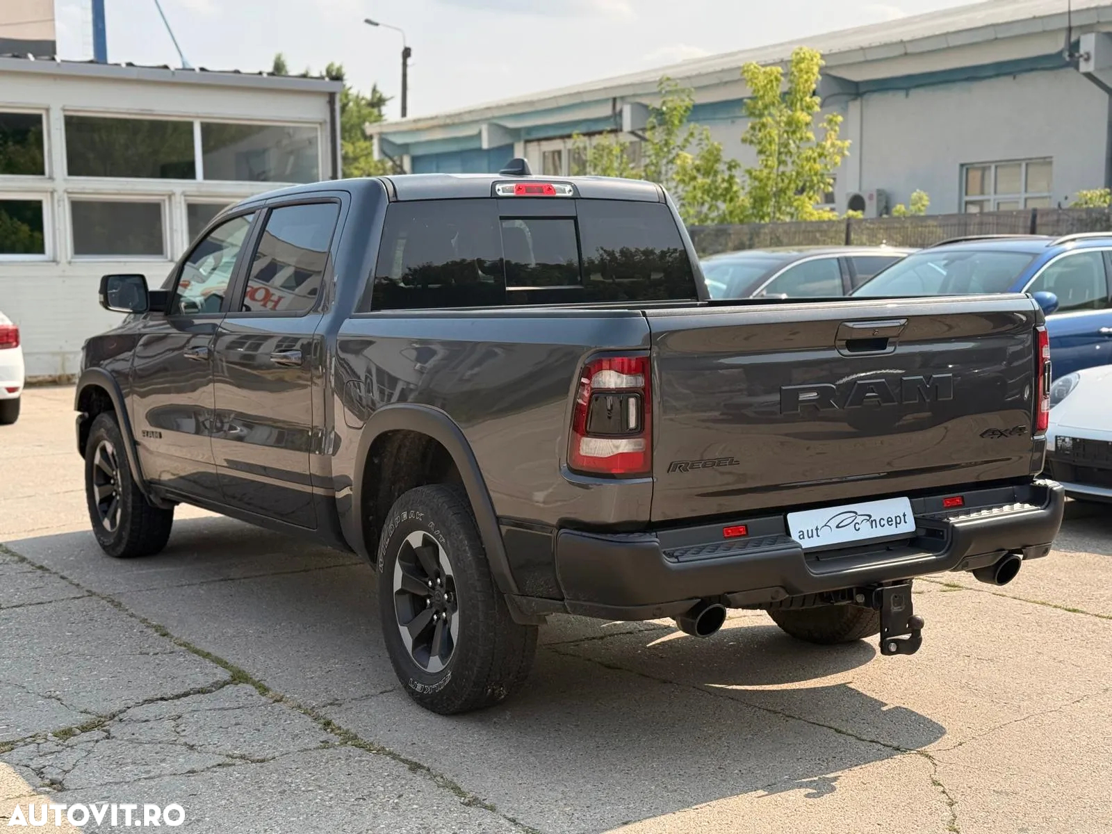 Dodge RAM - 6