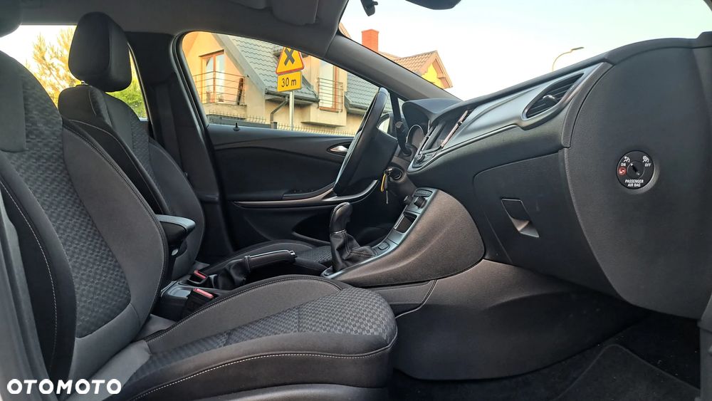 Opel Astra - 11