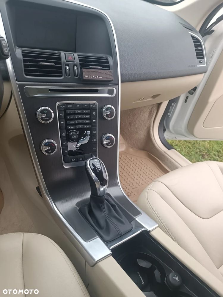 Volvo XC 60 - 10