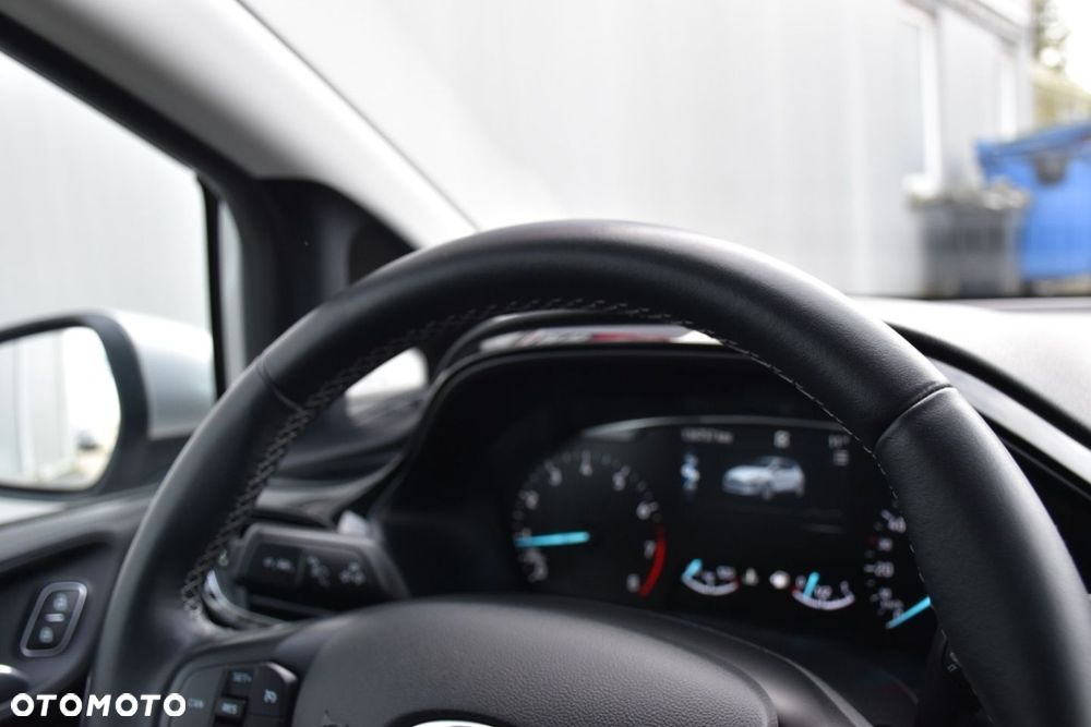 Ford Fiesta 1.0 EcoBoost S&S TITANIUM X - 18